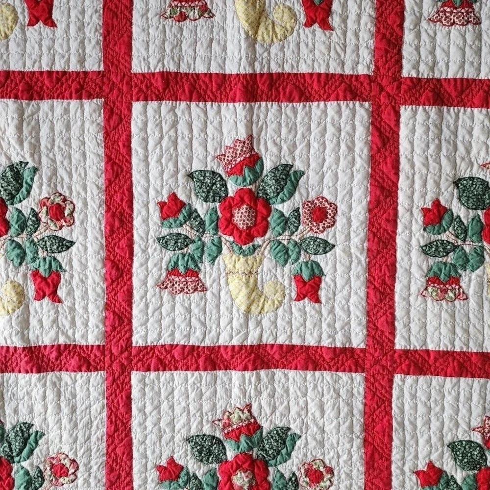 1940s HANDMADE Floral Basket Appliqué‎ Quilt Red Sashing Americana 98x65